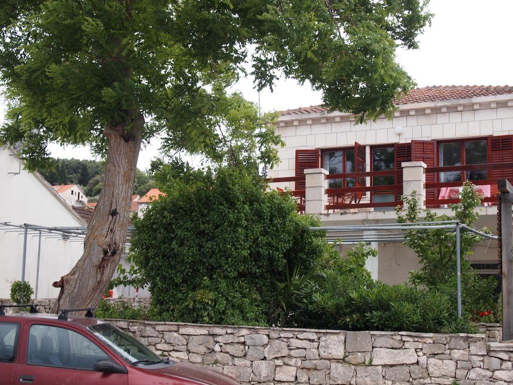 Apartments Lumbardina Lumbarda Cameră foto